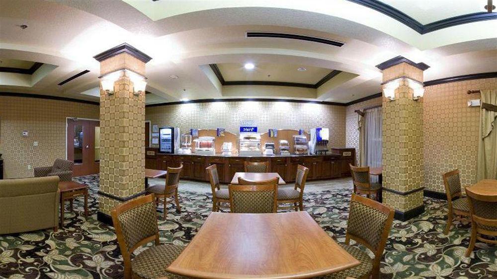 Holiday Inn Express Mccomb By Ihg Exteriör bild