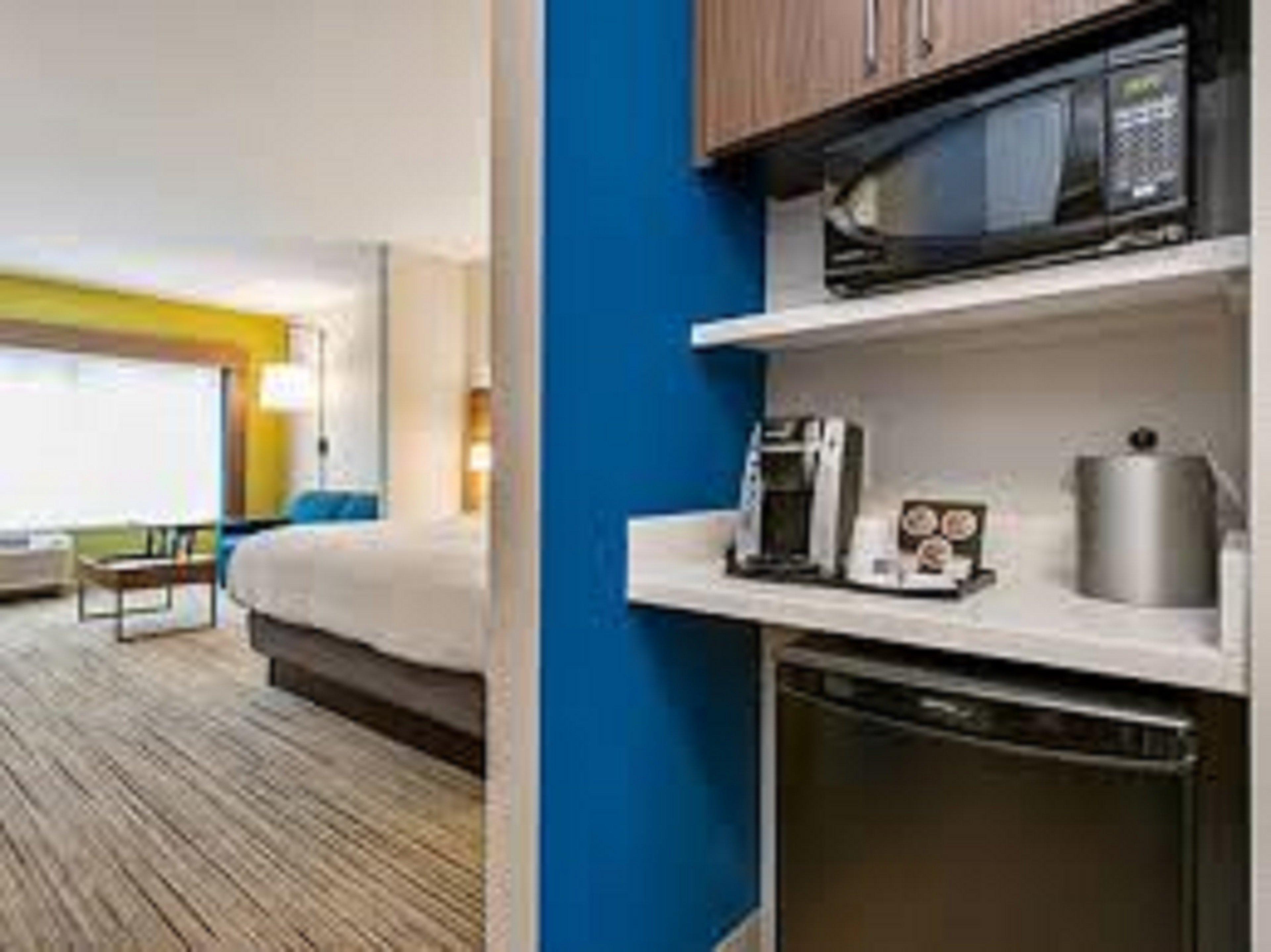 Holiday Inn Express Mccomb By Ihg Exteriör bild